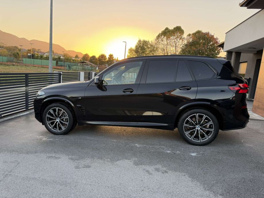 BMW X5 XDRIVE 30D,M , 210 KW ,laser,pano,head-up, fotografija 6