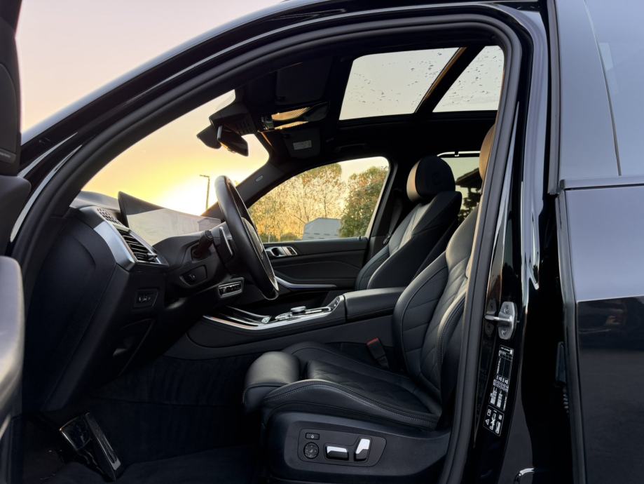 BMW X5 XDRIVE 30D,M , 210 KW ,laser,pano,head-up, fotografija 9