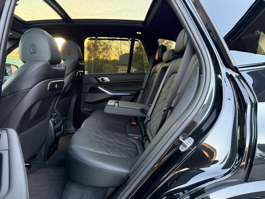 BMW X5 XDRIVE 30D,M , 210 KW ,laser,pano,head-up, fotografija 10