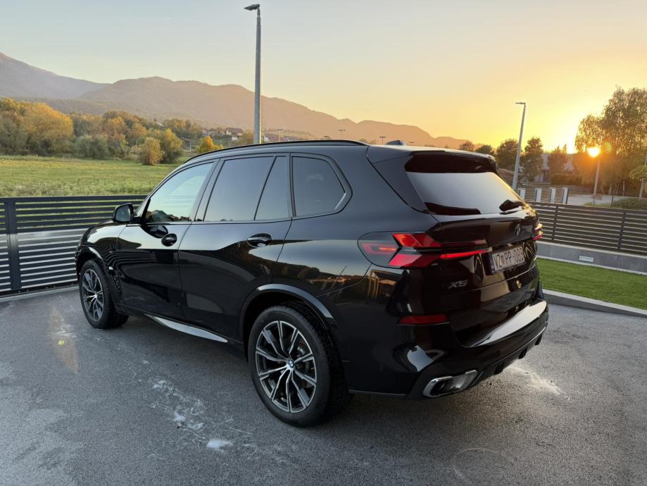 BMW X5 XDRIVE 30D,M , 210 KW ,laser,pano,head-up, fotografija 8