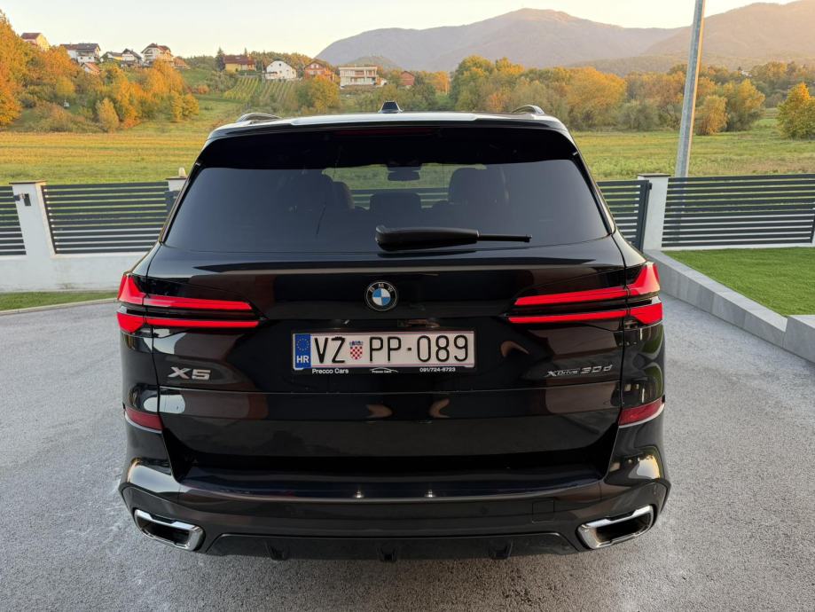 BMW X5 XDRIVE 30D,M , 210 KW ,laser,pano,head-up, fotografija 3