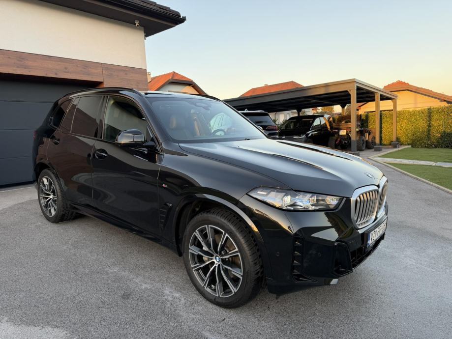 BMW X5 XDRIVE 30D,M , 210 KW ,laser,pano,head-up, fotografija 2