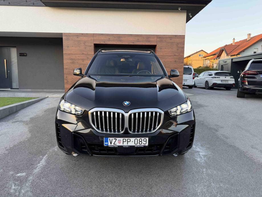 BMW X5 XDRIVE 30D,M , 210 KW ,laser,pano,head-up, fotografija 4