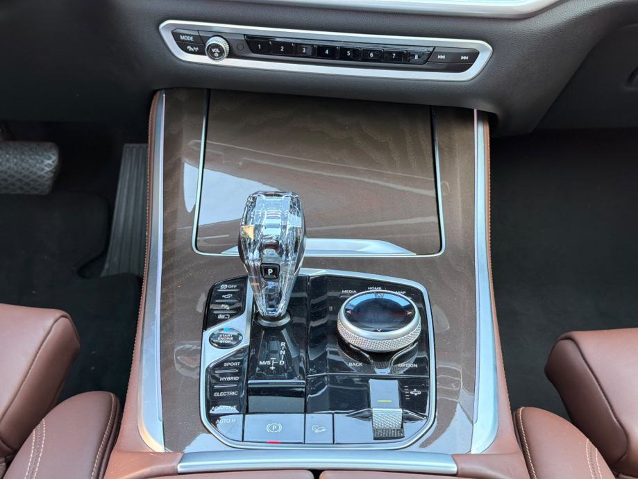 BMW X5 Xdrive 45e, PDV, 106+24tkm, panorama, laseri, fotografija 13