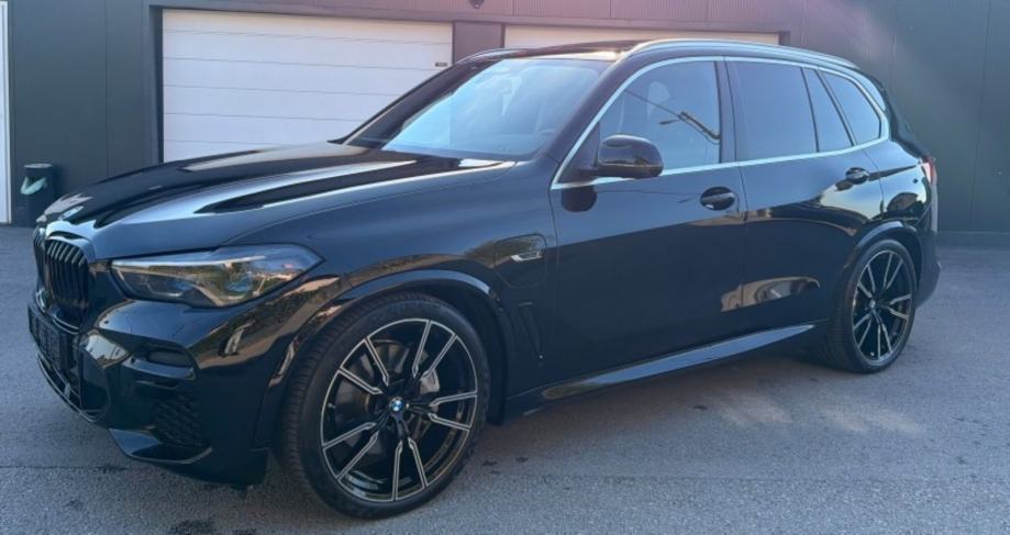 BMW X5 Xdrive 45e, PDV, 106+24tkm, panorama, laseri, fotografija 8
