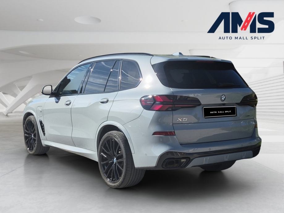 BMW X5 XDRIVE 50E, fotografija 3