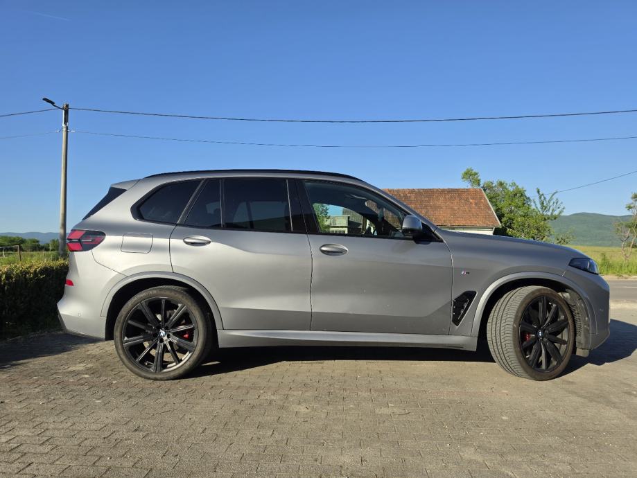 BMW X5 xDrive30d automatik, u PDV moguća zamjena za stan, fotografija 8