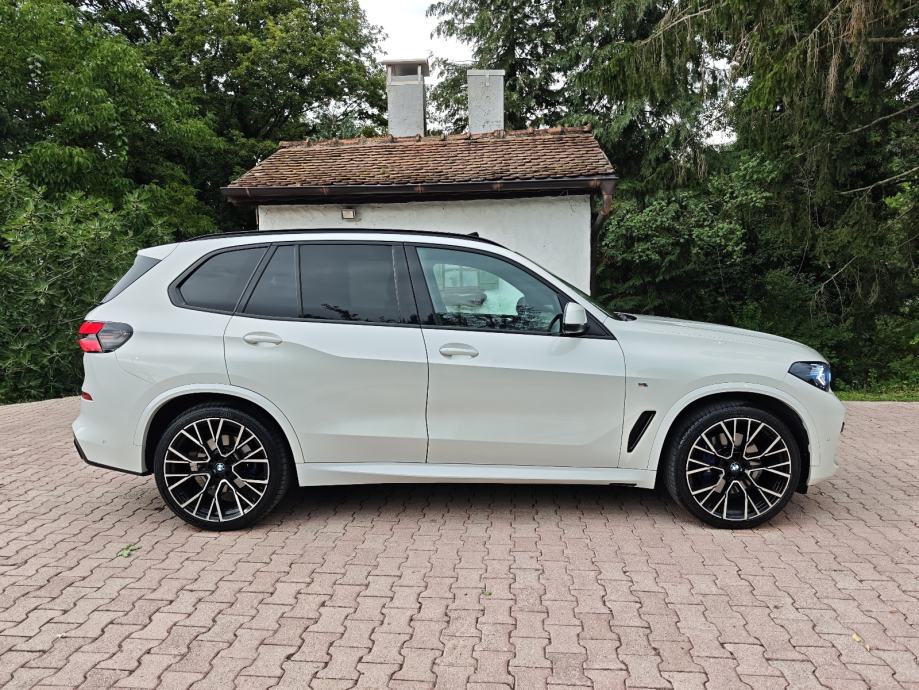 BMW X5 30d xDrive /// M paket, Panorama, Kamera, Memorija sjedala, fotografija 6