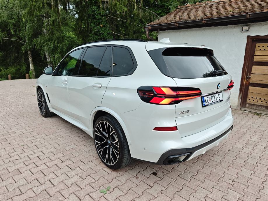 BMW X5 30d xDrive /// M paket, Panorama, Kamera, Memorija sjedala, fotografija 4