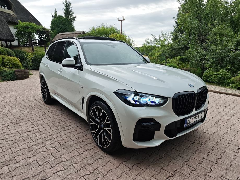 BMW X5 30d xDrive /// M paket, Panorama, Kamera, Memorija sjedala, fotografija 5