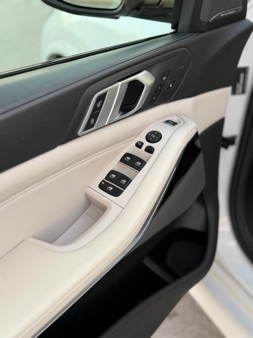 BMW X5 xDrive30d M-PAKET,ZRAČNI OVJES,SKY PANO,HUD,KAM360,ALU22,H&K, fotografija 20