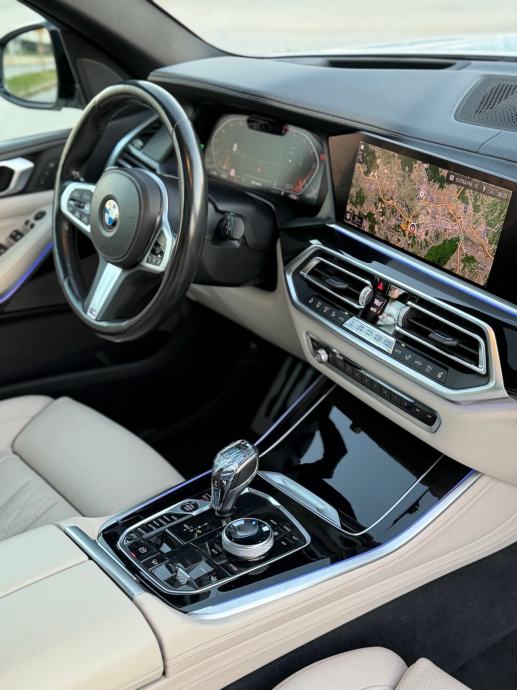 BMW X5 xDrive30d M-PAKET,ZRAČNI OVJES,SKY PANO,HUD,KAM360,ALU22,H&K, fotografija 15