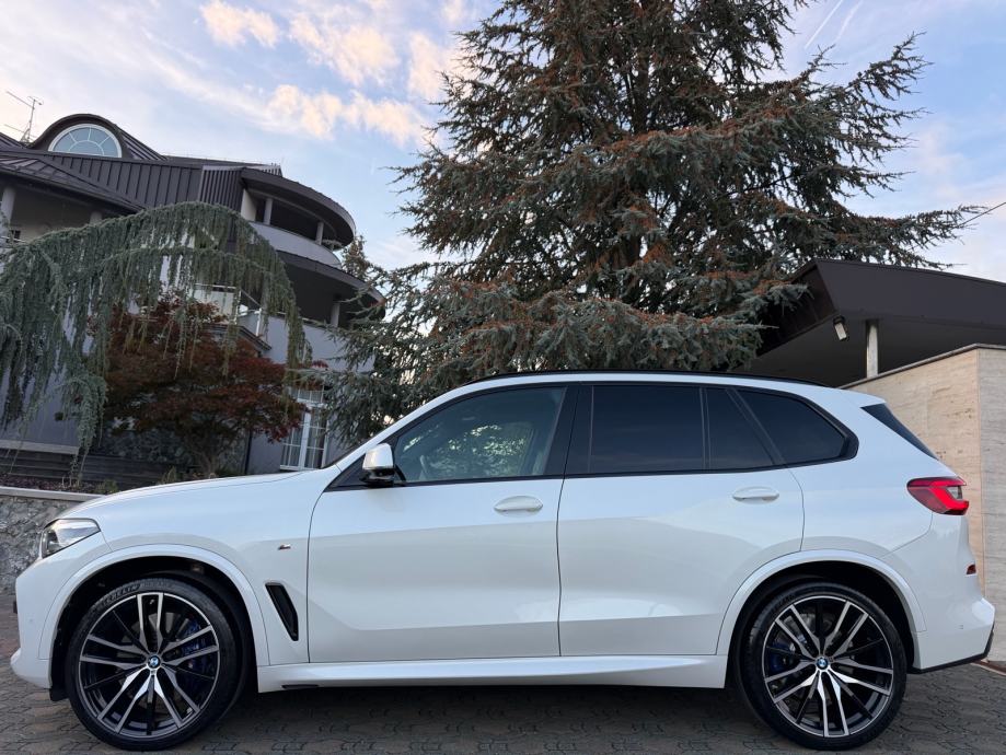 BMW X5 xDrive30d M-PAKET,ZRAČNI OVJES,SKY PANO,HUD,KAM360,ALU22,H&K, fotografija 3