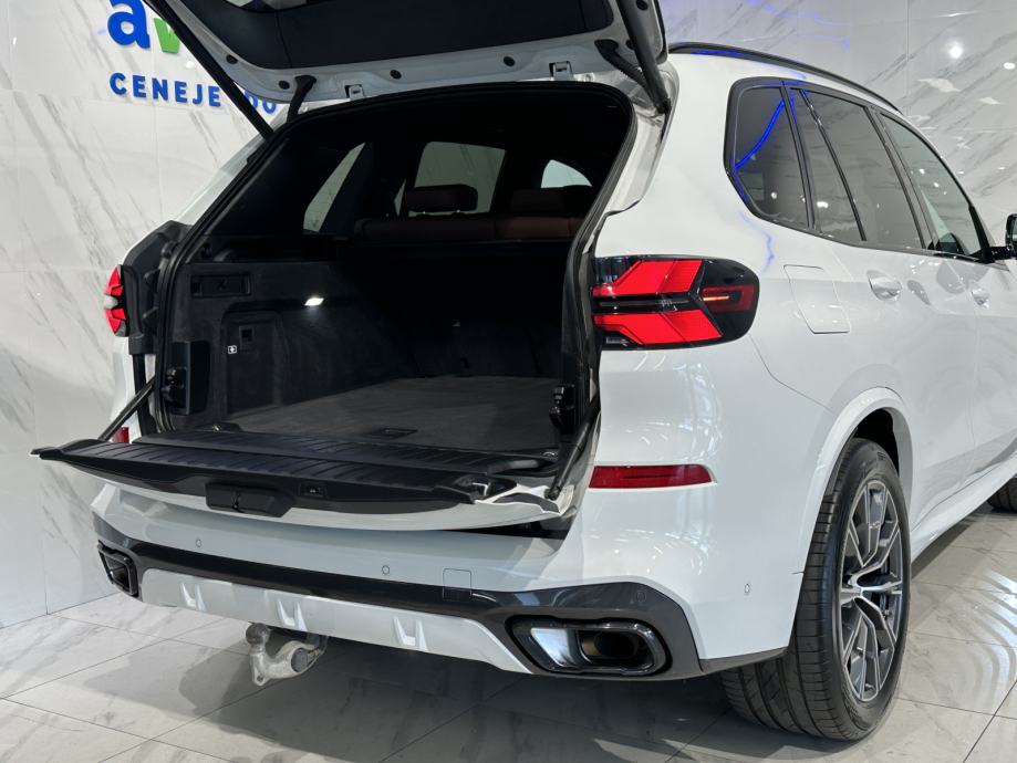 BMW X5 xDrive30d|M-Pro|IconcG|Kljuka|HUD|Harman|360K|, fotografija 7