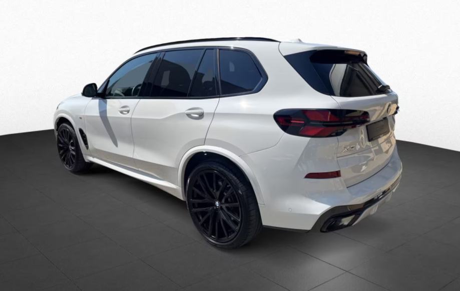 BMW X5 xDrive40d - M SPORT PRO, ADAPT LED, KAMERA 360, HARMAN, U PDV, pogled izvana - slika 2