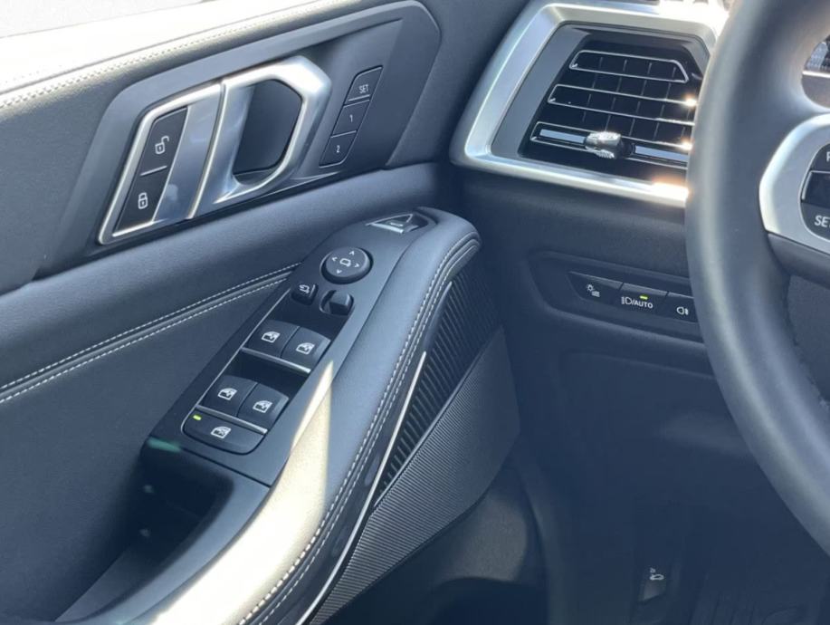 BMW X5 xDrive40d - M SPORT PRO, ADAPT LED, KAMERA 360, HARMAN, U PDV, fotografija 8
