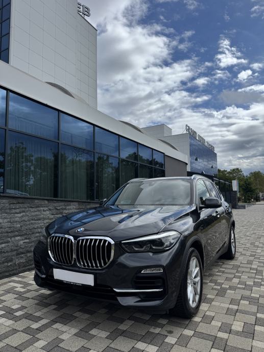 BMW X5 xDrive45e JAMSTVO ! - PANORAMA - ZRAČNI OVJES - SPORTLINE U PDV, fotografija 4