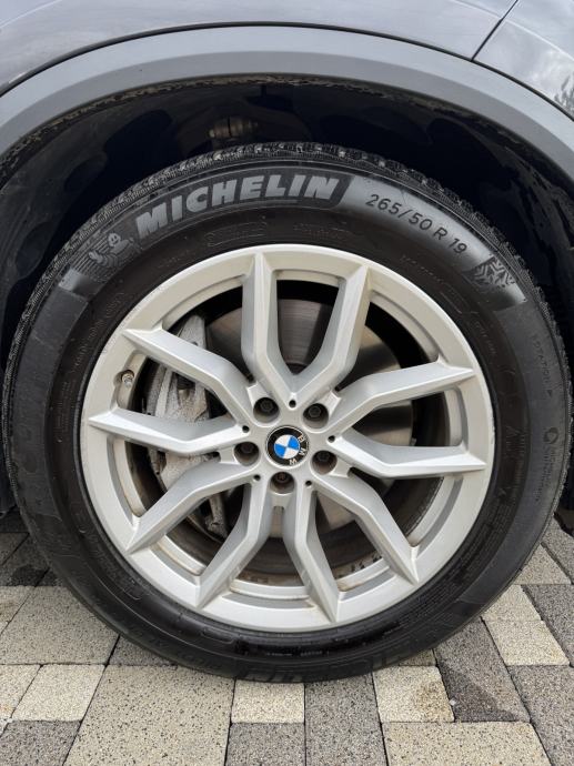 BMW X5 xDrive45e JAMSTVO ! - PANORAMA - ZRAČNI OVJES - SPORTLINE U PDV, fotografija 15