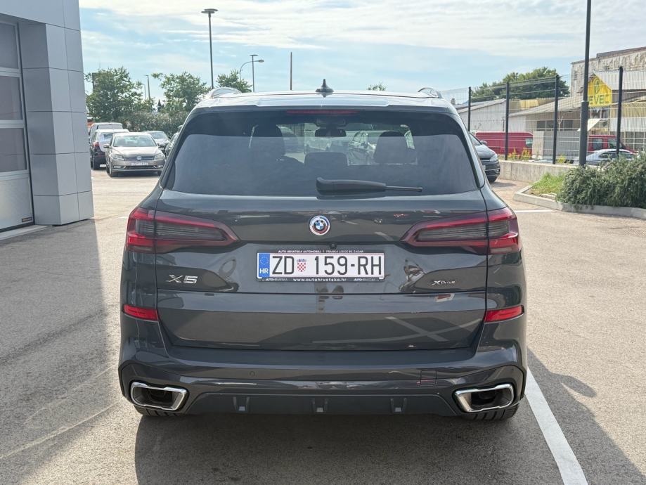 BMW X5 xDrive45e, fotografija 7