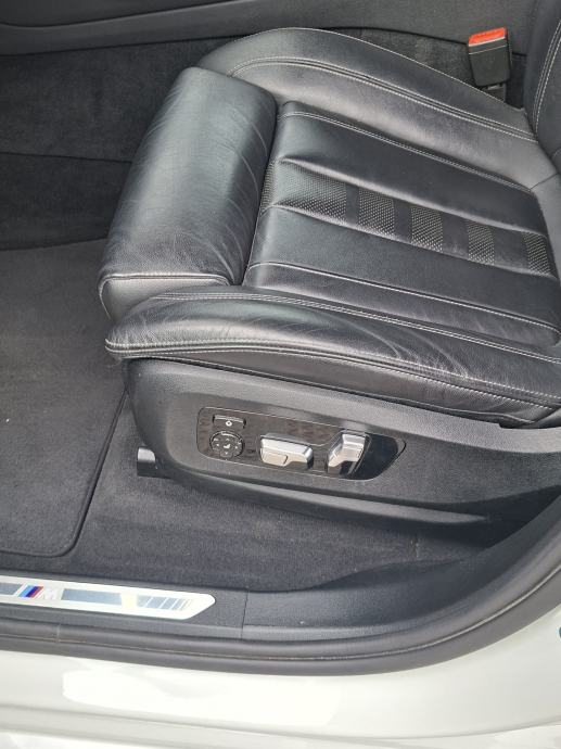 BMW X5 xDrive45e-M PAKET-ALU 21-FULL-ODLIČNO STANJE-35700e+PDV, fotografija 18