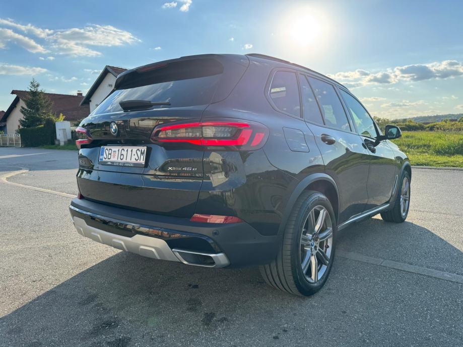 BMW X5 xDrive45e Xline/Mopt. Full:PANO/LASER/ZRAČNI/4xGRIJ/HEAD/ASSIST, fotografija 3