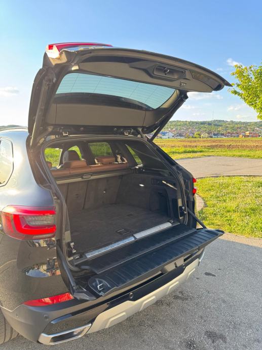 BMW X5 xDrive45e Xline/Mopt. Full:PANO/LASER/ZRAČNI/4xGRIJ/HEAD/ASSIST, fotografija 19