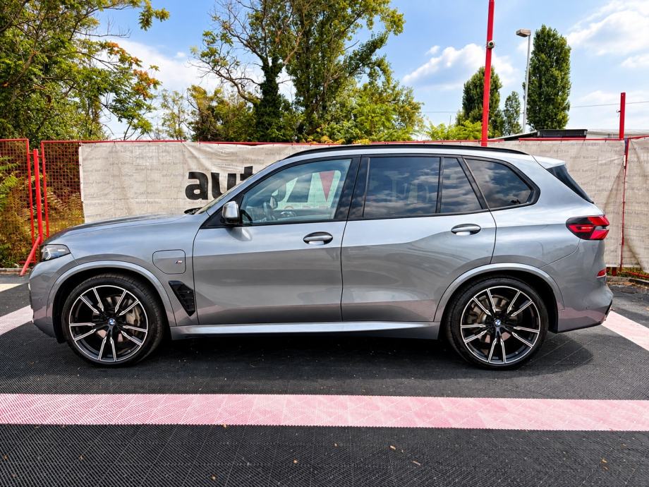 BMW X5 50e M-Paket Pro LCI•Iconic Glow•Keyless•360 kam•Head UP•22", fotografija 3
