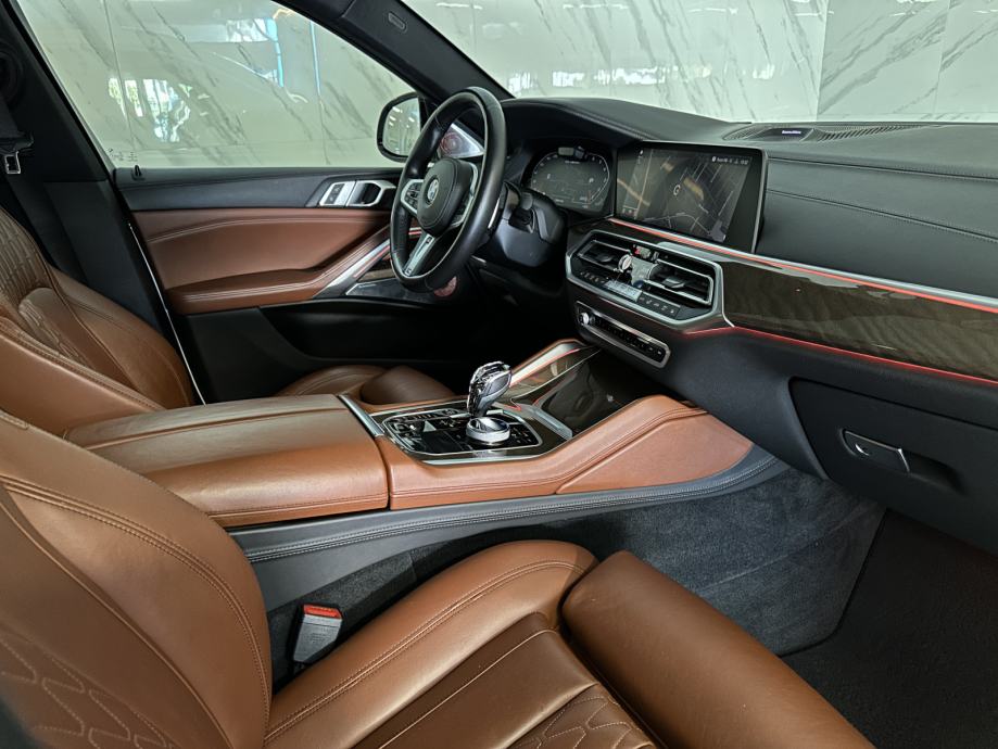 BMW X6 M50i|xD|SkyL|SoftC|R22|Kljuka|BowersW|ACC|HUD|360K, fotografija 15