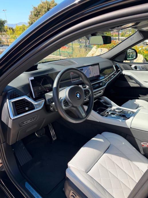 BMW X6 xDrive 30d 2026, fotografija 6