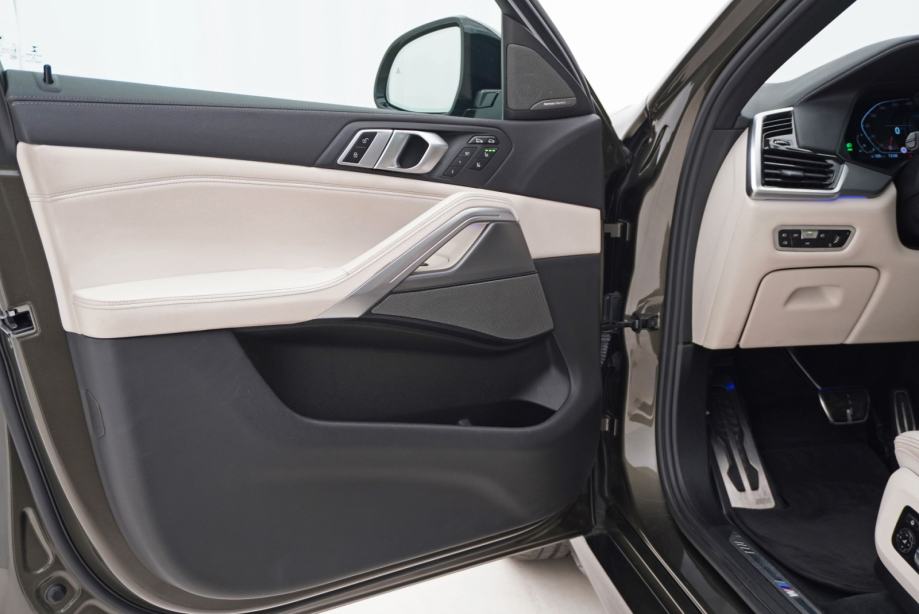 BMW X6 xDrive40i M Sport | Cjena uključuje troškove uvoza, fotografija 5