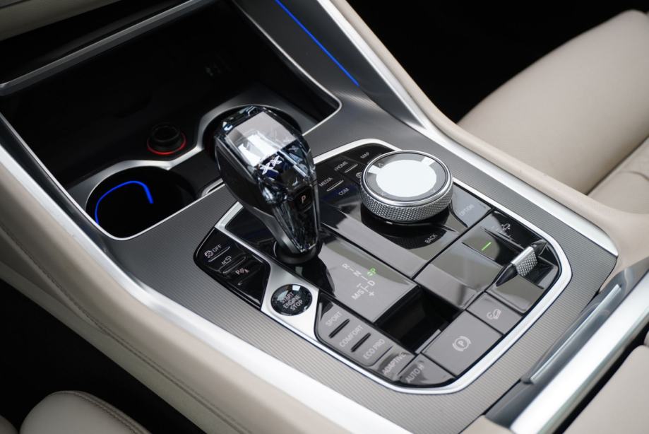 BMW X6 xDrive40i M Sport | Cjena uključuje troškove uvoza, fotografija 11