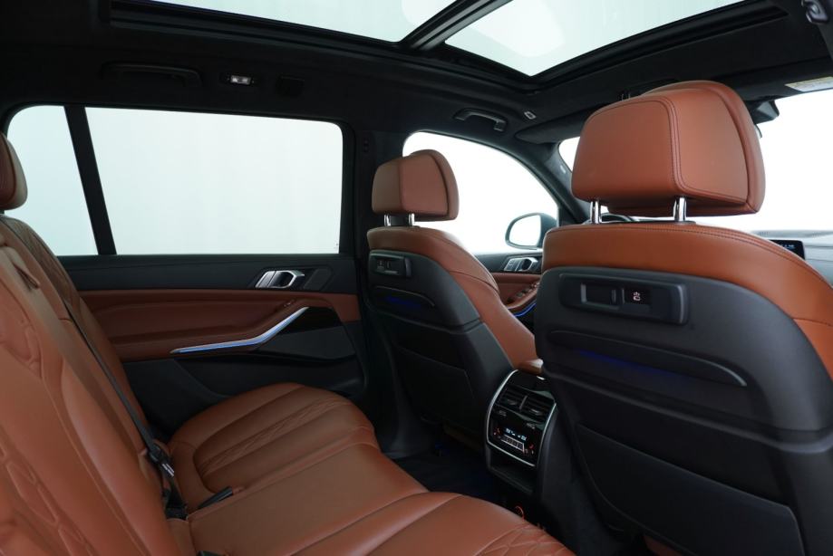 BMW X7 xDrive40d M Sport | Cjena uključuje troškove uvoza, fotografija 18