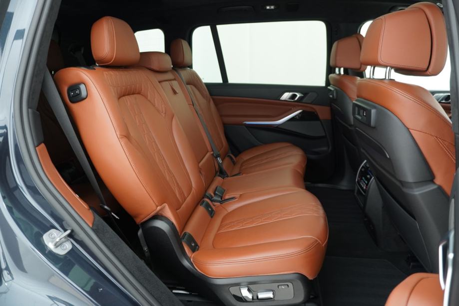 BMW X7 xDrive40d M Sport | Cjena uključuje troškove uvoza, fotografija 19