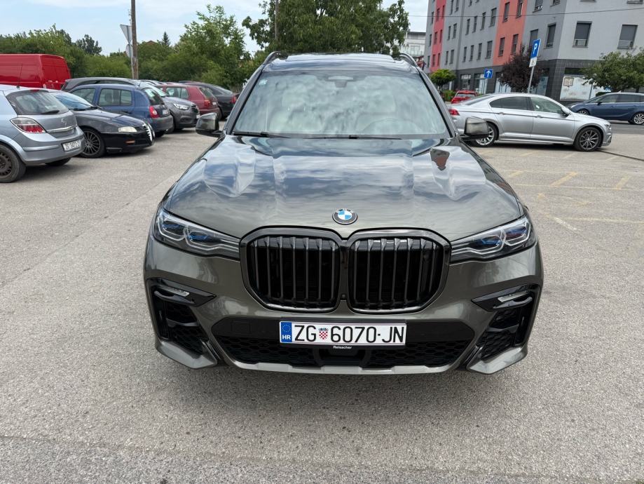 BMW X7 xDrive40d (može zamjena za radove i građevinski materijal), fotografija 3