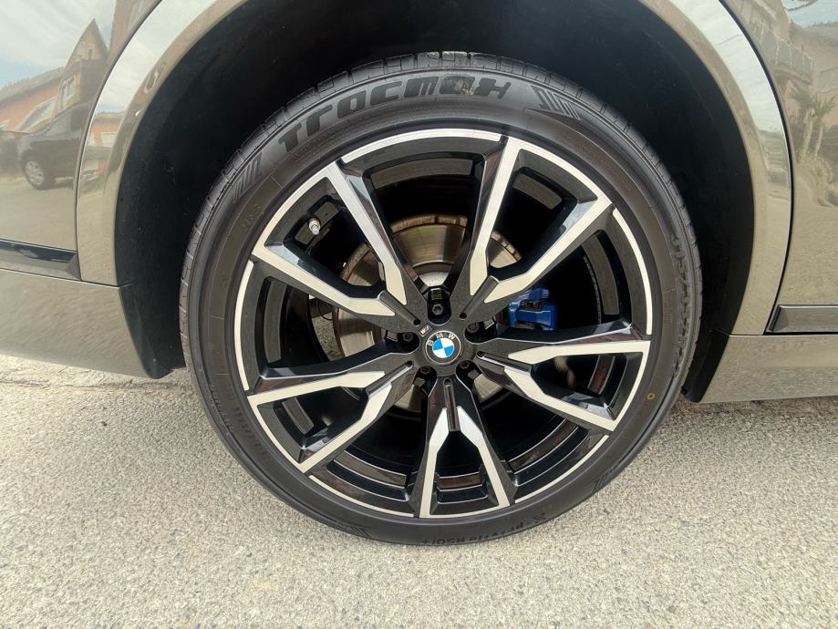 BMW X7 xDrive40d (može zamjena za radove i građevinski materijal), fotografija 18