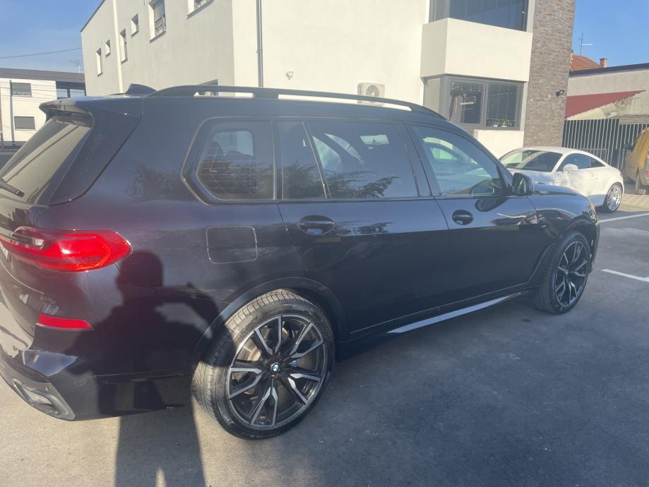 BMW X7 xDrive40i, fotografija 5