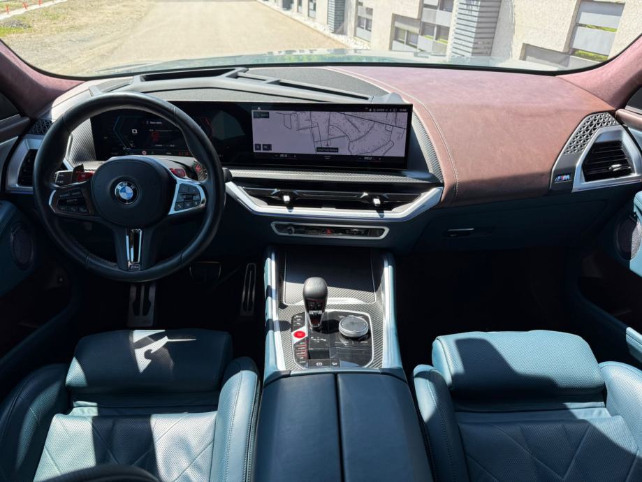 BMW XM - 4.4 HYBRID - 2023 GOD - ICONIC GLOW - INDIVIDUAL - U PDV-u!, fotografija 17