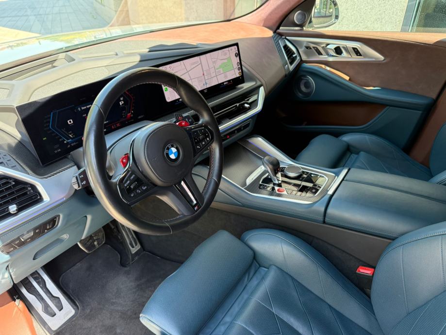 BMW XM - 4.4 HYBRID - 2023 GOD - ICONIC GLOW - INDIVIDUAL - U PDV-u!, fotografija 10
