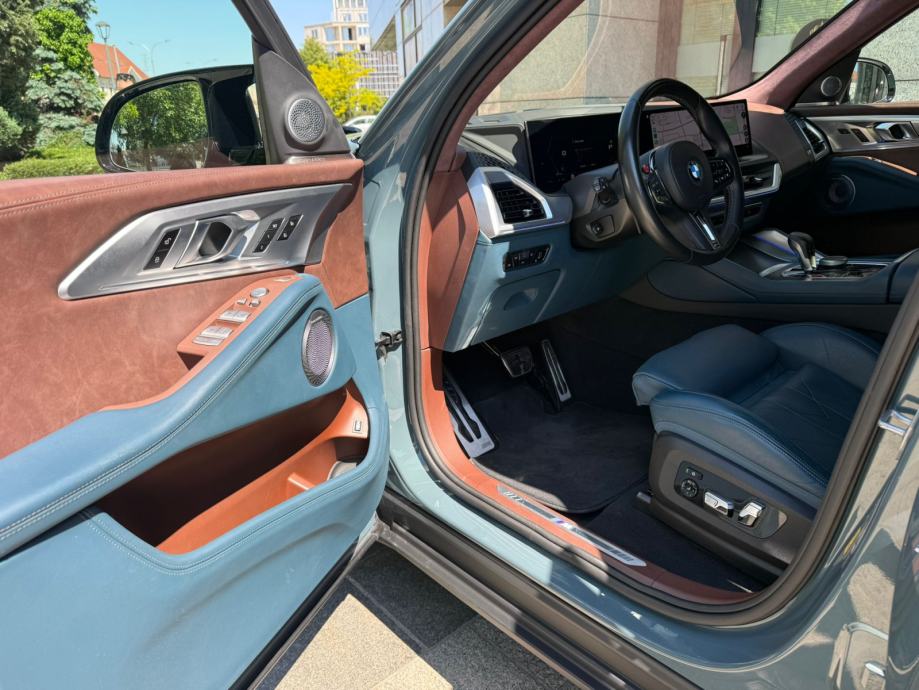 BMW XM - 4.4 HYBRID - 2023 GOD - ICONIC GLOW - INDIVIDUAL - U PDV-u!, fotografija 13