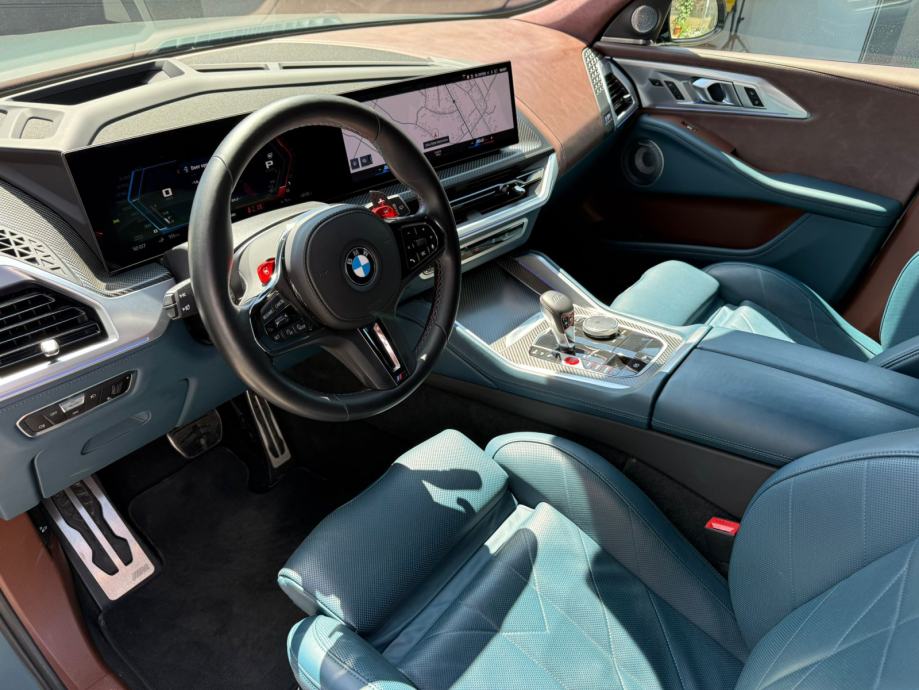 BMW XM - 4.4 HYBRID - 2023 GOD - ICONIC GLOW - INDIVIDUAL - U PDV-u!, fotografija 14