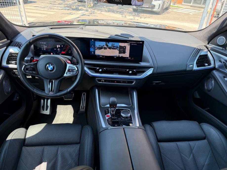 BMW XM **4.4 V8**M DRIVER’S PACKAGE**INDIVIDUAL**, fotografija 10