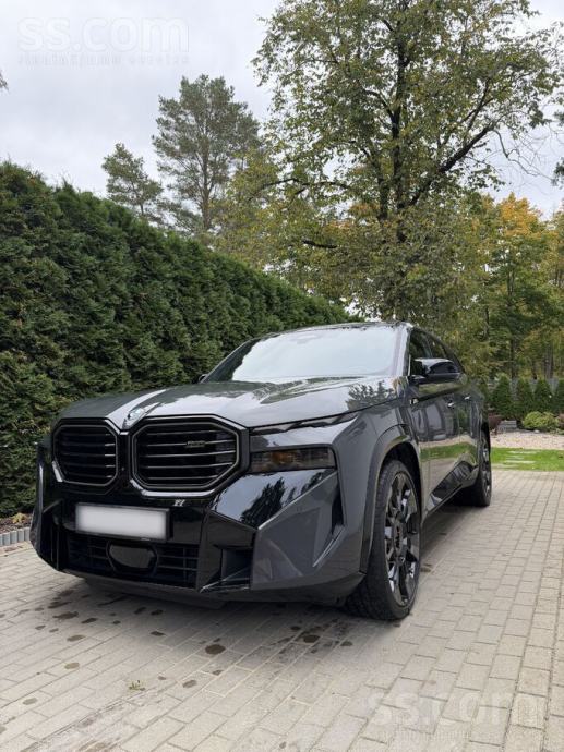 BMW XM