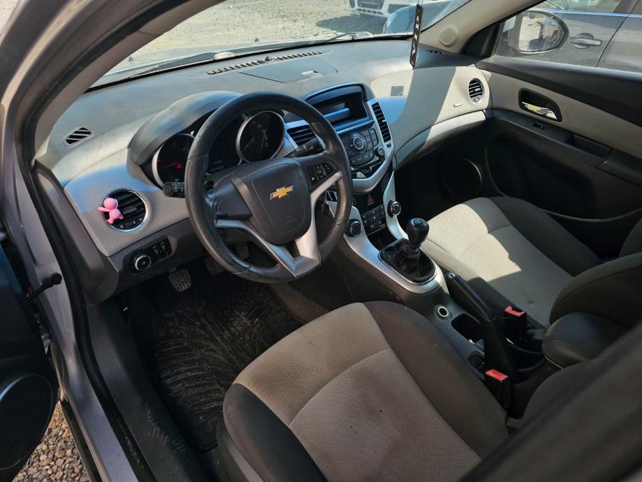 CHEVROLET CRUZE 1.6 BENZIN- motor problem, fotografija 7