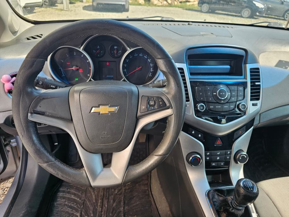 CHEVROLET CRUZE 1.6 BENZIN- motor problem, fotografija 8
