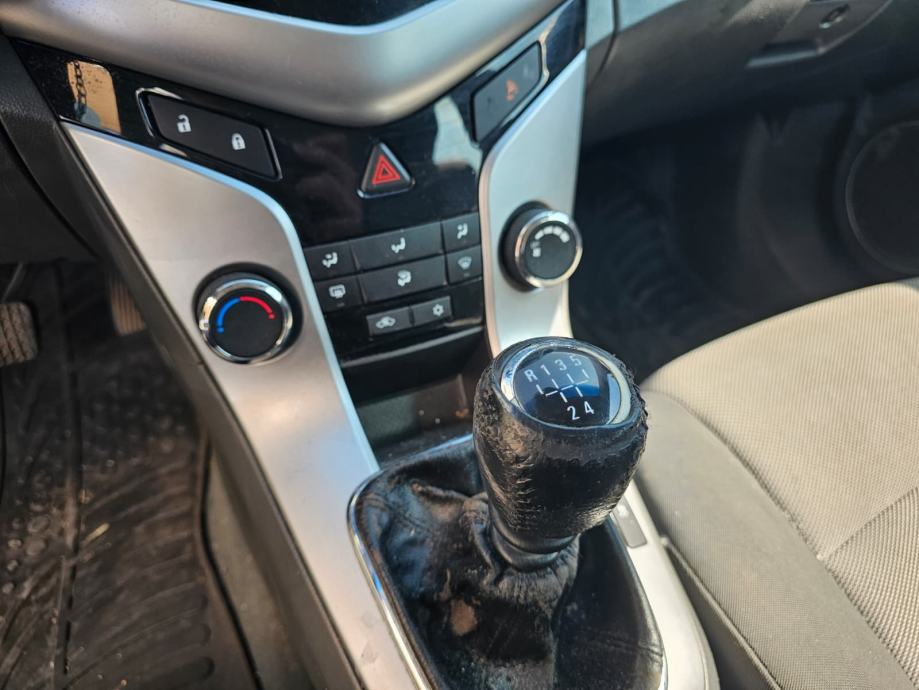 CHEVROLET CRUZE 1.6 BENZIN- motor problem, fotografija 11