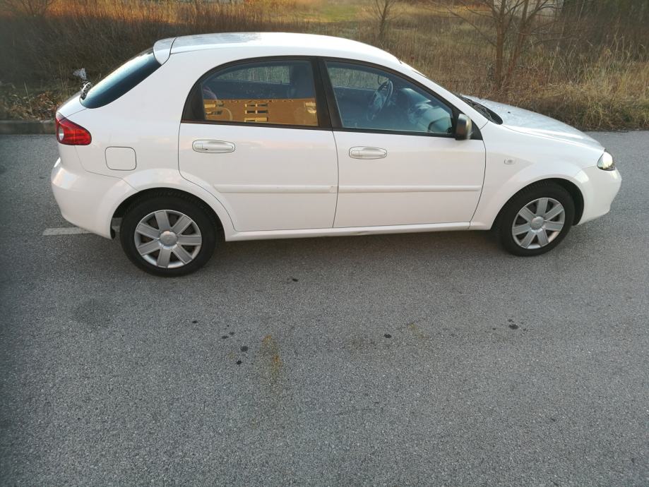 Chevrolet lacetti 2021