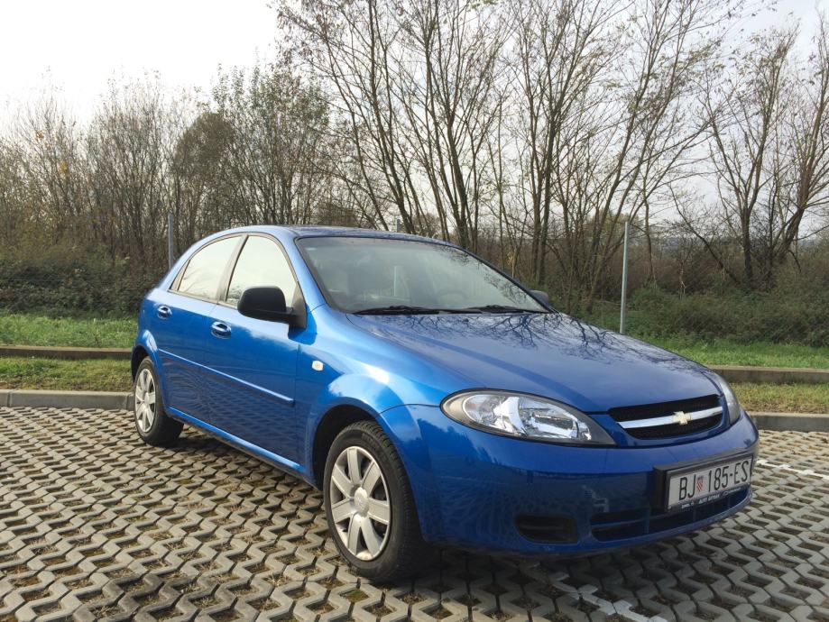 Chevrolet lacetti черный
