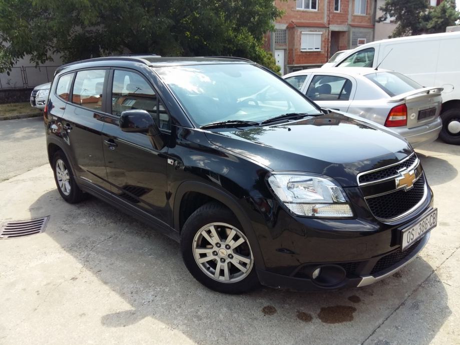Chevrolet orlando белый