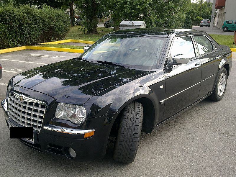Chrysler 300C 2,7 V6 automatik, odličan, REG 8/2015, 2006 god.
