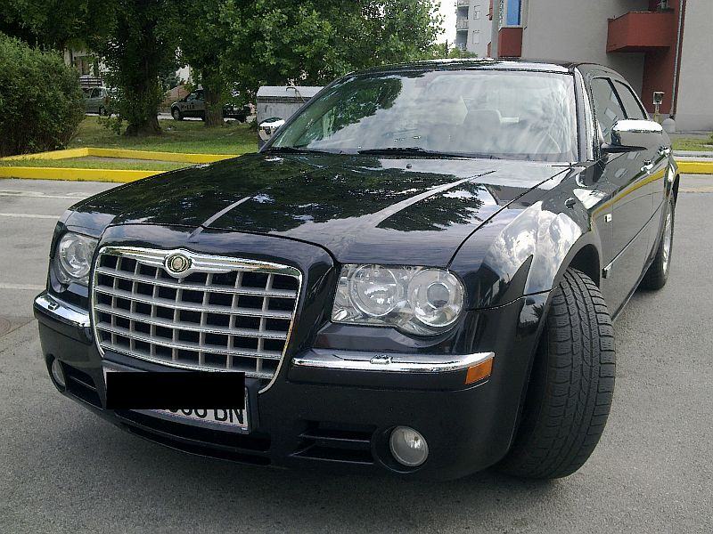 Chrysler 300C 2,7 V6 automatik, odličan, REG 8/2015, 2006 god.
